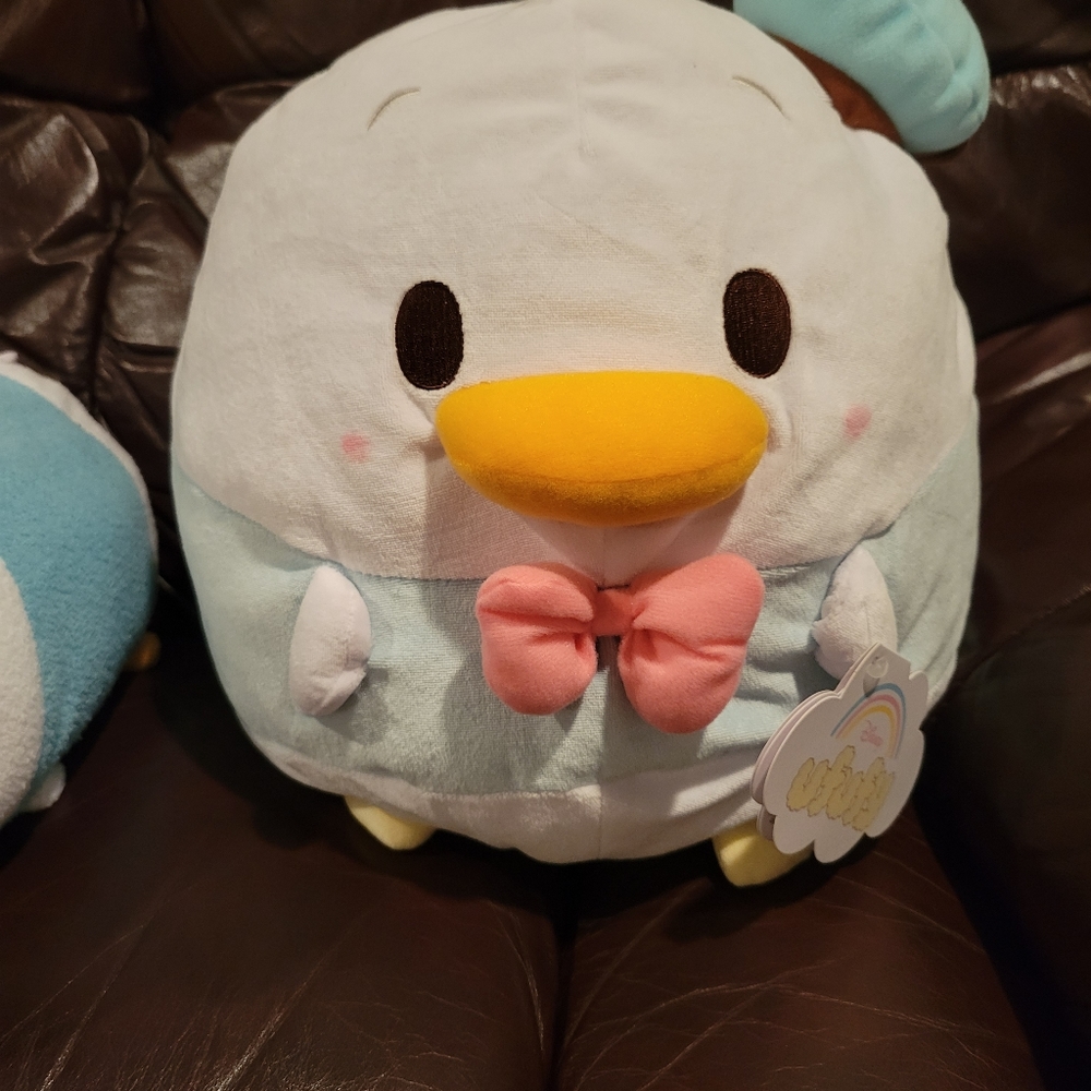 Donald duck ufufy plush medium